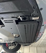 Osłona chłodnicy oleju BMW M3 M4 G8x